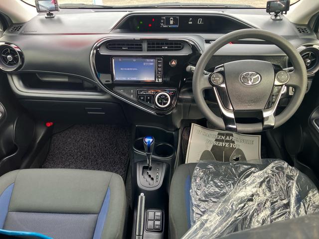 アクア Ｓ　スマートエントリーＰＫＧ　純正メモリーナビ　ワンセグＴＶ　バックカメラ　Ｂｌｕｅｔｏｏｔｈオーディオ　ＥＴＣ　ドライブレコーダー　スマートキー　プッシュスタート　オートエアコン　ハイブリッド（10枚目）