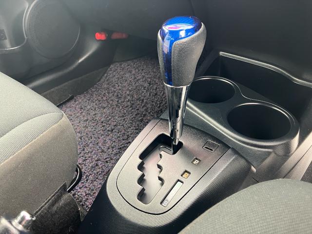 アクア Ｓ　スマートエントリーＰＫＧ　純正メモリーナビ　ワンセグＴＶ　バックカメラ　Ｂｌｕｅｔｏｏｔｈオーディオ　ＥＴＣ　ドライブレコーダー　スマートキー　プッシュスタート　オートエアコン　ハイブリッド（15枚目）