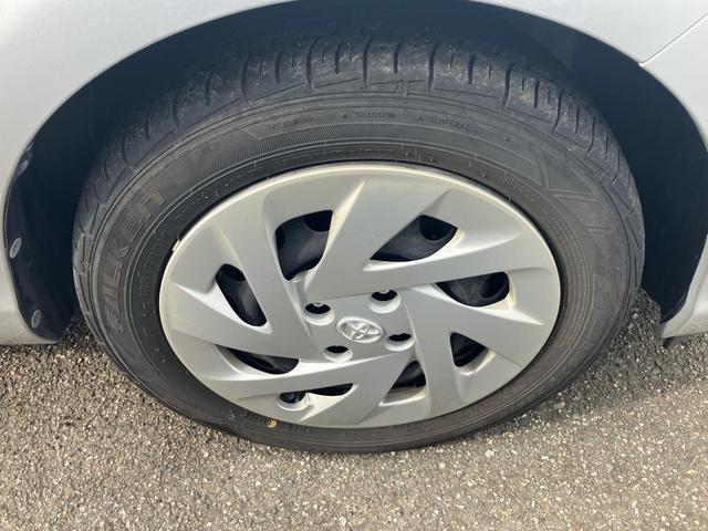 アクア Ｓ　スマートエントリーＰＫＧ　純正メモリーナビ　ワンセグＴＶ　バックカメラ　Ｂｌｕｅｔｏｏｔｈオーディオ　ＥＴＣ　ドライブレコーダー　スマートキー　プッシュスタート　オートエアコン　ハイブリッド（29枚目）