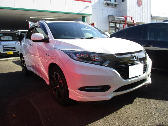 ヴェゼル ハイブリッドZ・ホンダセンシング ナビ・TV(フルセグ) バックカメラ ETC プッシュスタート スマートキー シートヒーター(3枚目)