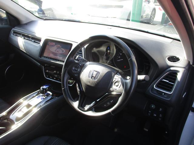 ヴェゼル ハイブリッドZ・ホンダセンシング ナビ・TV(フルセグ) バックカメラ ETC プッシュスタート スマートキー シートヒーター(7枚目)