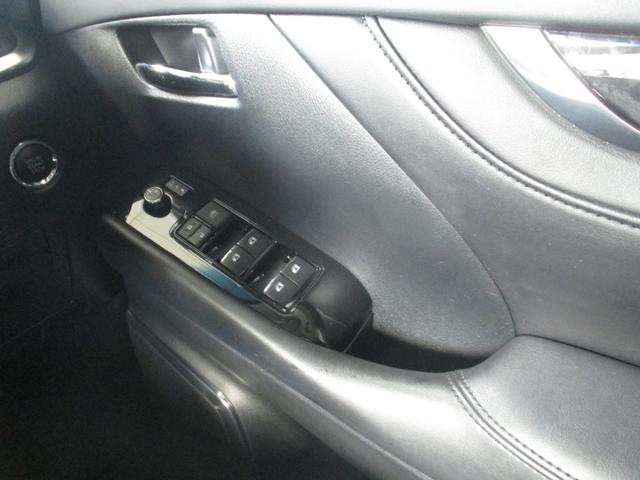 アルファード 2.5S Cパッケージ ナビ・TV(フルセグ) バックカメラ ETC ドライブレコーダー シートヒーター 後席モニター プッシュスタート スマートキー 両側パワースライドドア(17枚目)