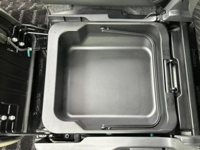 スペーシアカスタム 4WD XSリミテッド 保証書/純正 SDナビ/衝突安全装置/両側電動スライドドア/シートヒーター/シート ハーフレザー/ヘッドランプ HID/Bluetooth接続/HDMI接続/EBD付ABS/横滑り防止装置 4WD(40枚目)