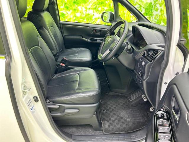 エスクァイア ４ＷＤ　Ｘｉ　新品タイヤ／純正　ナビ／トヨタセーフティセンス／電動スライドドア／車線逸脱防止支援システム／パーキングアシスト　バックガイド／ヘッドランプ　ＬＥＤ／ＵＳＢジャック／Ｂｌｕｅｔｏｏｔｈ接続　バックカメラ（4枚目）
