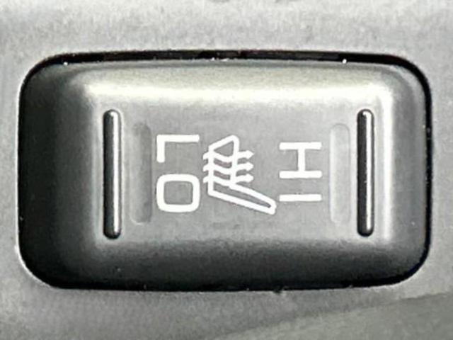 デリカＤ：５ ４ＷＤアーバンギアＰエディション　保証書／純正　１０インチ　ＳＤナビ／フリップダウンモニター　純正　１１．５インチ／イーアシスト（ミツビシ）／両側電動スライドドア／シートヒーター　前席／マルチアラウンドモニター　革シート　バックカメラ（36枚目）