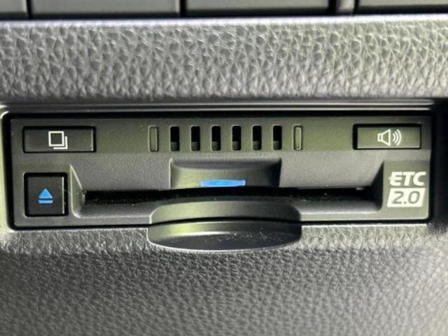 ハリアーハイブリッド 4WD Z 新品タイヤ/JBL/保証書/純正 SDナビ/デジタルインナーミラー/衝突安全装置/パノラミックビューモニター/車線逸脱防止支援システム/シート ハーフレザー/パーキングアシスト バックガイド 4WD(18枚目)