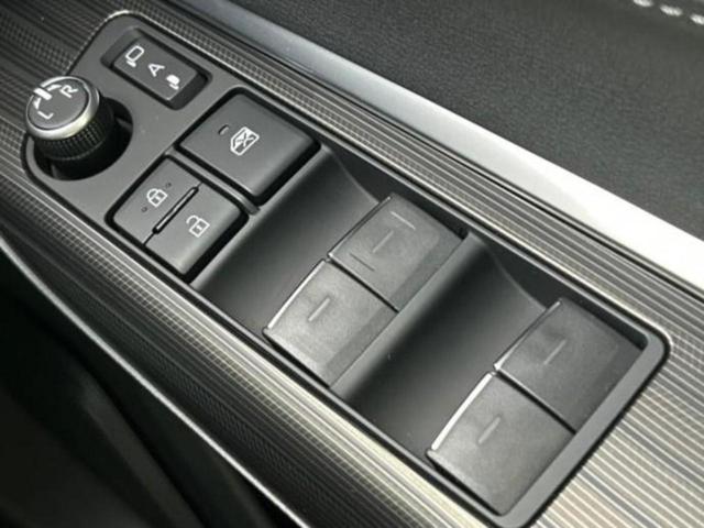 ハリアーハイブリッド 4WD Z 新品タイヤ/JBL/保証書/純正 SDナビ/デジタルインナーミラー/衝突安全装置/パノラミックビューモニター/車線逸脱防止支援システム/シート ハーフレザー/パーキングアシスト バックガイド 4WD(33枚目)