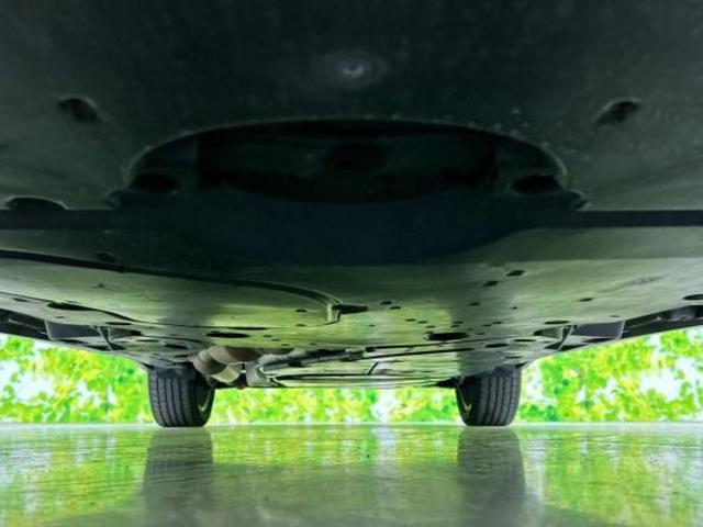 ハリアーハイブリッド 4WD Z 新品タイヤ/JBL/保証書/純正 SDナビ/デジタルインナーミラー/衝突安全装置/パノラミックビューモニター/車線逸脱防止支援システム/シート ハーフレザー/パーキングアシスト バックガイド 4WD(57枚目)