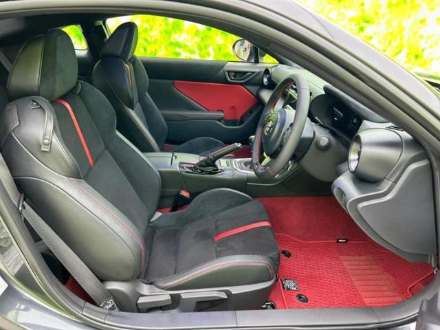 GR86 RZ 保証書/ディスプレイオーディオ/衝突安全装置/シートヒーター 前席/車線逸脱防止支援システム/シート ハーフレザー/ドライブレコーダー 前後/ヘッドランプ LED/USBジャック 衝突被害軽減システム(4枚目)