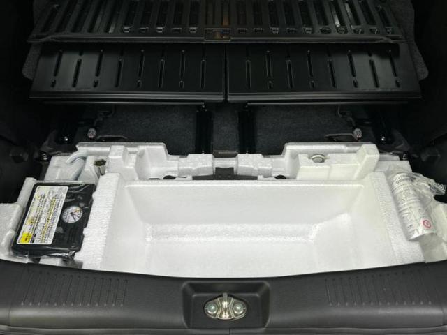 ワゴンRスマイル 4WDハイブリッドSリミテッド 純正 9インチ メモリーナビ/セーフティサポート(スズキ)/両側電動スライドドア/シートヒーター 前席/全方位モニター/車線逸脱防止支援システム/ヘッドランプ LED/USBジャック 全周囲カメラ(26枚目)