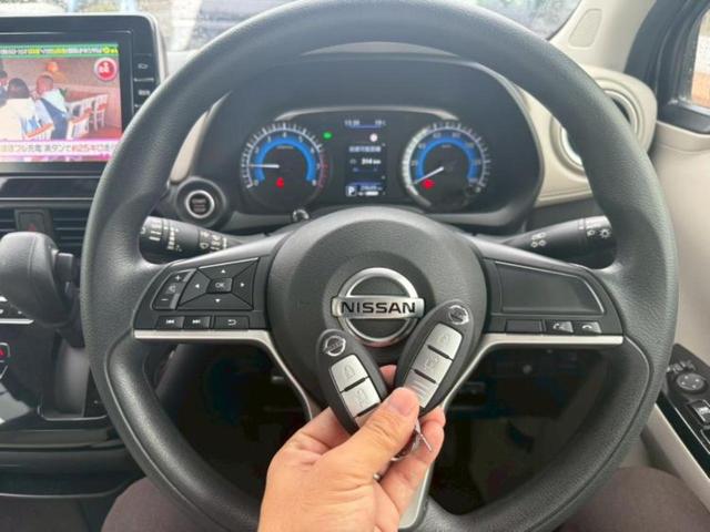 デイズ X 新品タイヤ/保証書/純正 9インチ SDナビ/アラウンドビューモニター/ドライブレコーダー 前後/ETC/EBD付ABS/横滑り防止装置/アイドリングストップ/バックモニター/フルセグTV/DVD(18枚目)