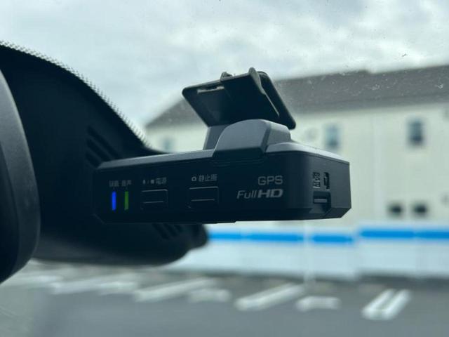 セレナ ハイウェイスターＧ　新品タイヤ／保証書／純正　９インチ　ＳＤナビ／フリップダウンモニター／衝突安全装置／両側電動スライドドア／アラウンドビューモニター／車線逸脱防止支援システム／パーキングアシスト　自動操舵　全周囲カメラ（13枚目）