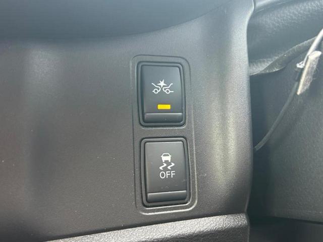 セレナ ハイウェイスターＧ　新品タイヤ／保証書／純正　９インチ　ＳＤナビ／フリップダウンモニター／衝突安全装置／両側電動スライドドア／アラウンドビューモニター／車線逸脱防止支援システム／パーキングアシスト　自動操舵　全周囲カメラ（15枚目）