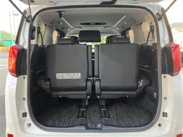 アルファード Ｓ　Ｃパッケージ　新品タイヤ／保証書／ディスプレイオーディオ＋ナビ／フリップダウンモニター　純正　１１．５インチ／トヨタセーフティセンス／両側電動スライドドア／エアーシート　前席／車線逸脱防止支援システム　バックカメラ（8枚目）