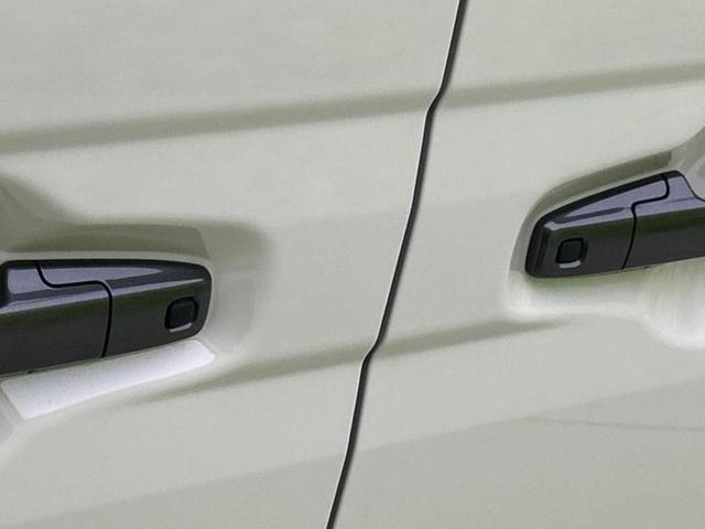 スペーシアギア ４ＷＤハイブリッドＸＺ　純正　９インチ　メモリーナビ／セーフティサポート（スズキ）／両側電動スライドドア／シートヒーター　前席／全方位モニター／車線逸脱防止支援システム／パーキングアシスト　バックガイド　衝突被害軽減システム（54枚目）