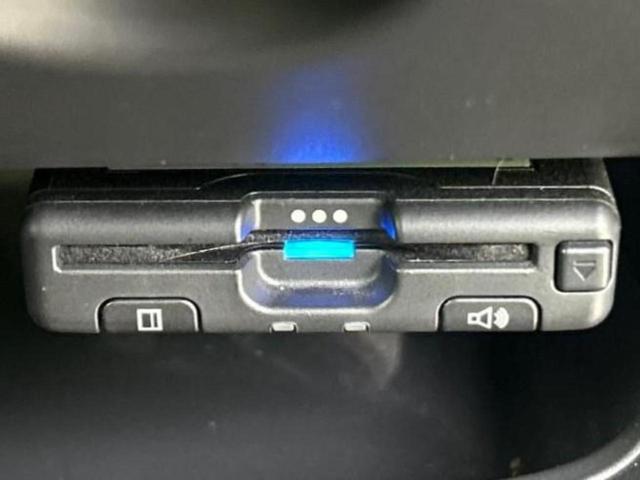 N-BOXカスタム ターボコーディネートスタイル2トーン 新品タイヤ/社外 SDナビ/ホンダセンシング/両側電動スライドドア/シートヒーター/車線逸脱防止支援システム/シート 合皮/ドライブレコーダー 社外/ヘッドランプ LED/Bluetooth接続(18枚目)