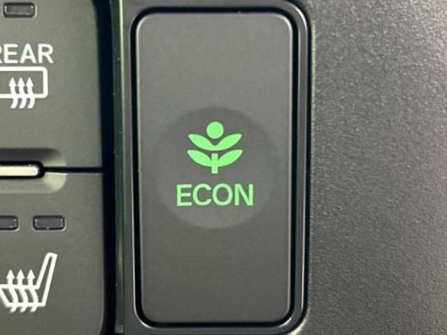 N-BOXカスタム ターボコーディネートスタイル2トーン 新品タイヤ/社外 SDナビ/ホンダセンシング/両側電動スライドドア/シートヒーター/車線逸脱防止支援システム/シート 合皮/ドライブレコーダー 社外/ヘッドランプ LED/Bluetooth接続(33枚目)