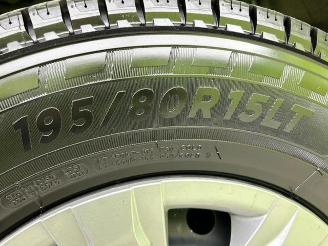 ハイエースバン 4WDロングスーパーGLダークプライム2 新品タイヤ/保証書/純正 SDナビ/衝突安全装置/車線逸脱防止支援システム/ヘッドランプ LED/ETC/EBD付ABS/横滑り防止装置/フルセグTV/エアバッグ 運転席/エアバッグ 助手席 4WD(55枚目)