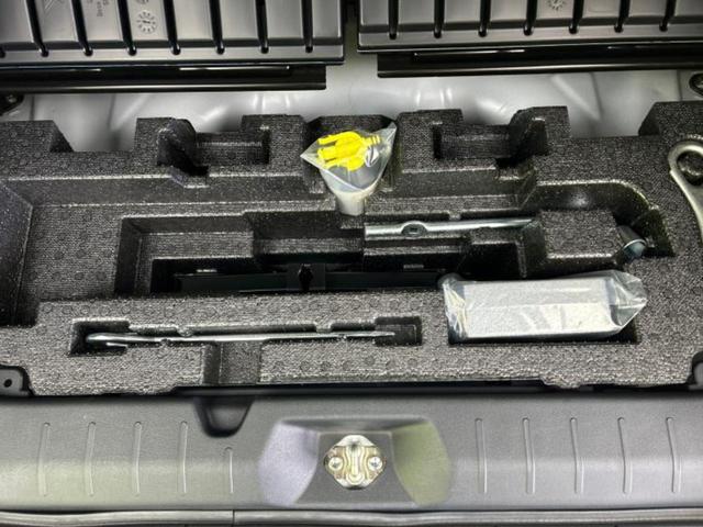 タント カスタムＲＳ　新品タイヤ／保証書／純正　９インチ　ＳＤナビ／スマートアシスト（トヨタ・ダイハツ）／両側電動スライドドア／シートヒーター　前席／パノラマモニター／車線逸脱防止支援システム／シート　ハーフレザー　ＥＴＣ（26枚目）