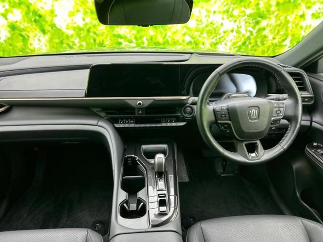 クラウンスポーツ 4WD Z 純正エアロ/保証書/純正 11.6インチ SDナビ/デジタルインナーミラー/トヨタセーフティセンス/シートヒーター/全方位モニター/車線逸脱防止支援システム/シート フルレザー 革シート 全周囲カメラ(8枚目)