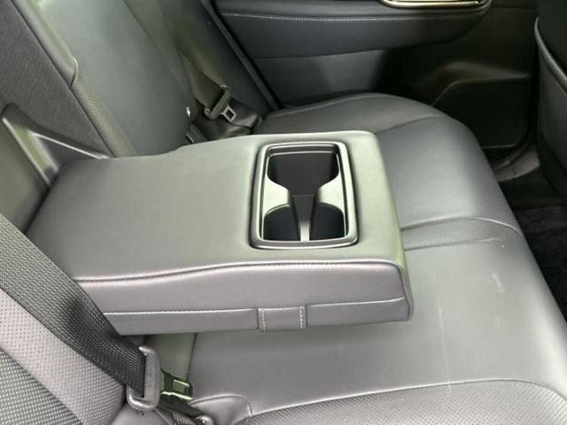 クラウンスポーツ 4WD Z 純正エアロ/保証書/純正 11.6インチ SDナビ/デジタルインナーミラー/トヨタセーフティセンス/シートヒーター/全方位モニター/車線逸脱防止支援システム/シート フルレザー 革シート 全周囲カメラ(47枚目)