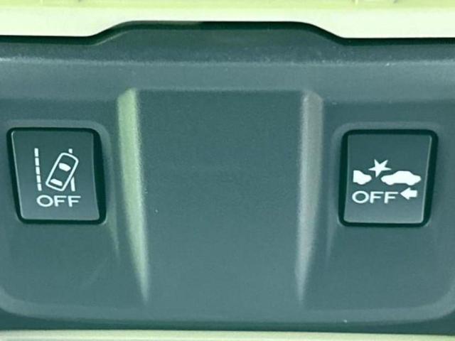 ＷＥＣＡＲＳでは各商談席に大型モニターをご用意しております！見やすい大画面でゆったりと全国の在庫をご覧いただけます！是非ご来店お待ちしております！