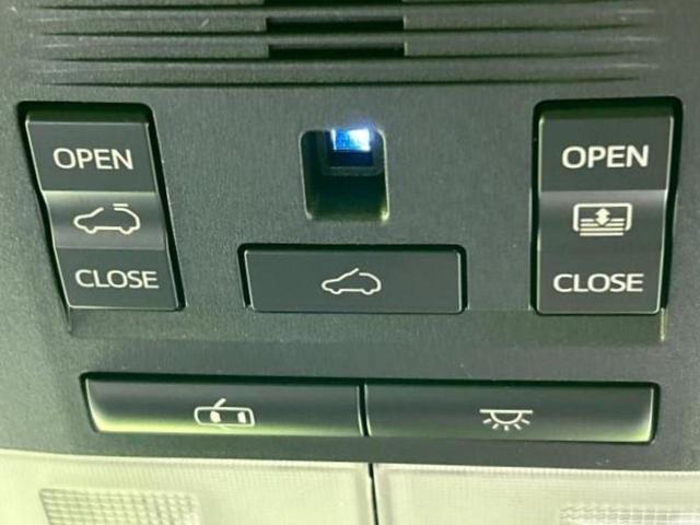 ハリアーハイブリッド ４ＷＤプレミアム　サンルーフ／保証書／純正　９インチ　ＳＤナビ／衝突安全装置／車線逸脱防止支援システム／シート　ハーフレザー／パーキングアシスト　バックガイド／電動バックドア／ヘッドランプ　ＬＥＤ　衝突被害軽減システム（35枚目）