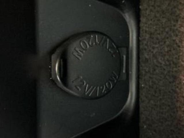 ハリアーハイブリッド ４ＷＤプレミアム　サンルーフ／保証書／純正　９インチ　ＳＤナビ／衝突安全装置／車線逸脱防止支援システム／シート　ハーフレザー／パーキングアシスト　バックガイド／電動バックドア／ヘッドランプ　ＬＥＤ　衝突被害軽減システム（47枚目）