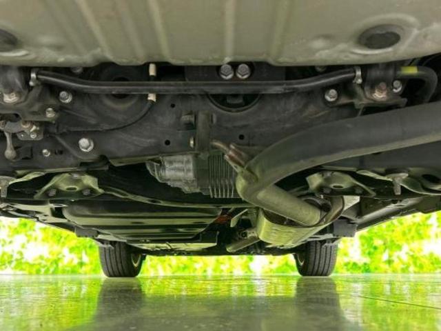 ハリアーハイブリッド ４ＷＤプレミアム　サンルーフ／保証書／純正　９インチ　ＳＤナビ／衝突安全装置／車線逸脱防止支援システム／シート　ハーフレザー／パーキングアシスト　バックガイド／電動バックドア／ヘッドランプ　ＬＥＤ　衝突被害軽減システム（53枚目）