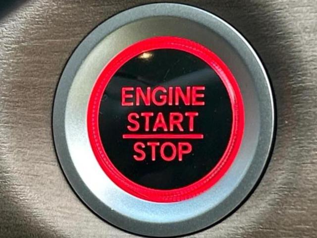 国産車から輸入車まで多様なお客様のニーズのお応えできるように、全国規模で豊富な在庫展開！車のことならＷＥＣＡＲＳへ！