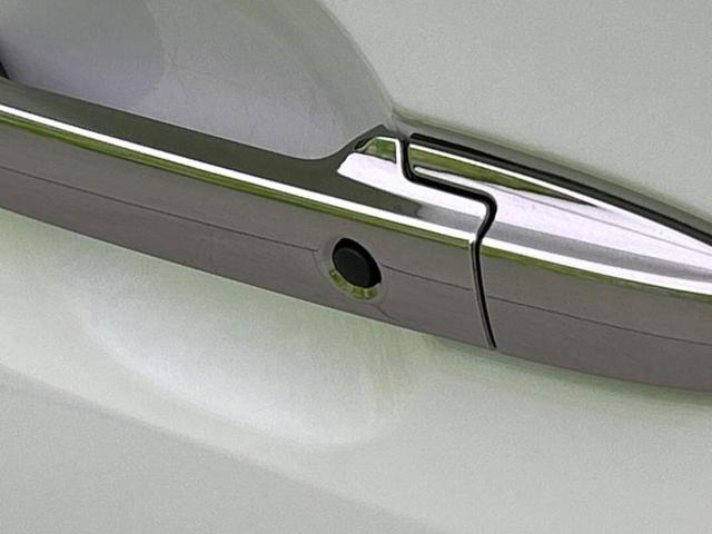 N-BOXカスタム L・ターボコーディネートスタイル 新品タイヤ/保証書/純正 8インチ SDナビ/ホンダセンシング/両側電動スライドドア/シートヒーター 前席/車線逸脱防止支援システム/ヘッドランプ LED/USBジャック/Bluetooth接続(48枚目)