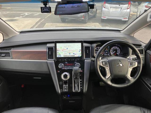 デリカＤ：５ ４ＷＤ　Ｐ　新品タイヤ／純正　１０インチ　ＳＤナビ／衝突安全装置／両側電動スライドドア／シートヒーター　前席／マルチアラウンドモニター／車線逸脱防止支援システム／電動バックドア／オートステップ　バックカメラ（4枚目）