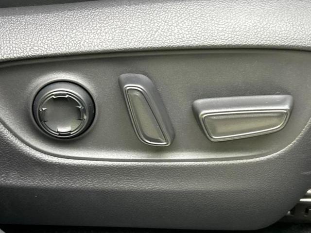 ハリアー 4WD Zレザーパッケージ JBL/保証書/純正 SDナビ/デジタルインナーミラー/衝突安全装置/シートヒーター 前席/全方位モニター/車線逸脱防止支援システム/シート フルレザー/電動バックドア/ドライブレコーダー 前後(27枚目)