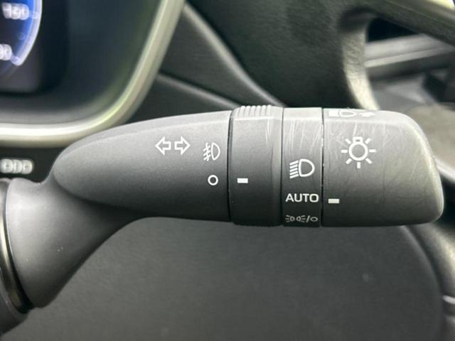 カローラクロス ハイブリッドZ 保証書/ディスプレイオーディオ10インチ/シートヒーター/車線逸脱防止支援システム/シート ハーフレザー/電動バックドア/ドライブレコーダー 前後/ヘッドランプ LED/USBジャック バックカメラ(16枚目)