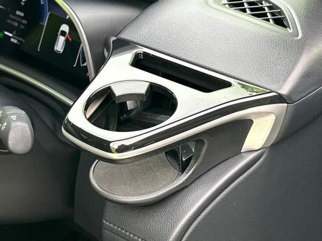 カローラクロス ハイブリッドZ 保証書/ディスプレイオーディオ10インチ/シートヒーター/車線逸脱防止支援システム/シート ハーフレザー/電動バックドア/ドライブレコーダー 前後/ヘッドランプ LED/USBジャック バックカメラ(41枚目)