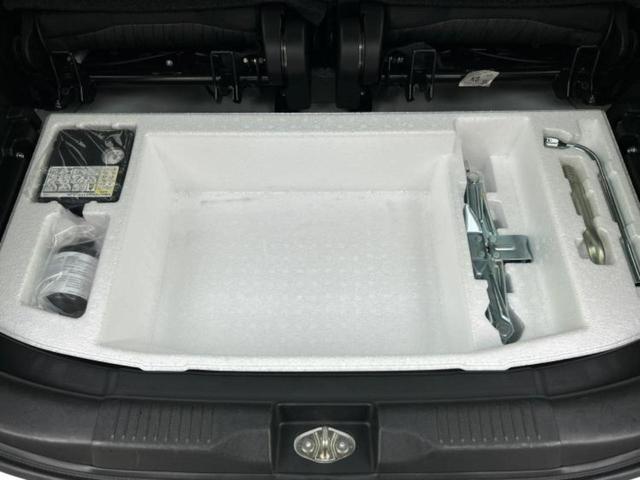 ソリオ 4WDハイブリッドMX 新品タイヤ/社外 SDナビ/セーフティサポート(スズキ)/電動スライドドア/シートヒーター/車線逸脱防止支援システム/ドライブレコーダー 社外/Bluetooth接続/ETC/EBD付ABS 4WD(26枚目)