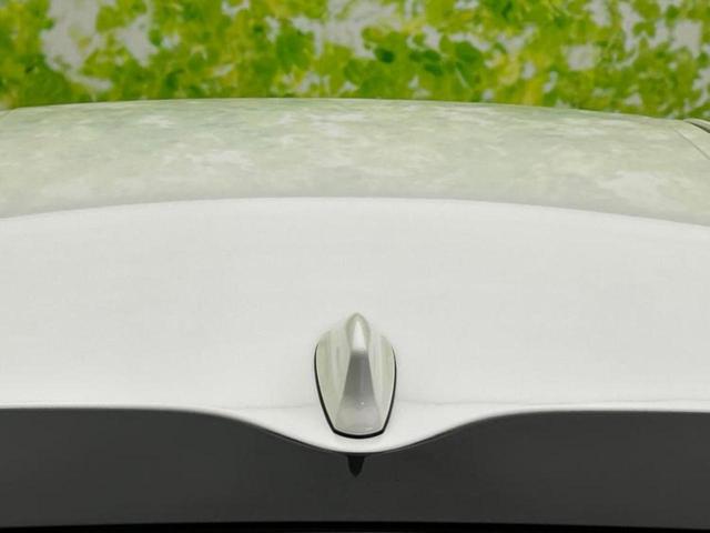 プリウス Ｓ　新品タイヤ／保証書／純正　ＳＤナビ／衝突安全装置／車線逸脱防止支援システム／ヘッドランプ　ＬＥＤ／Ｂｌｕｅｔｏｏｔｈ接続／ＨＤＭＩ接続／ＥＴＣ／ＥＢＤ付ＡＢＳ／横滑り防止装置／クルーズコントロール（52枚目）