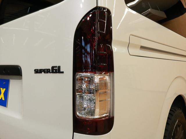 スーパーGL ダークプライムII RE Classicフェイスキット/ダークブロンズ 16インチAWオープンカントリータイヤ/各所ラプター塗装/テールランプスモーク塗装/ナビ/ETC/USBポート/Ver4/サブバッテリー/外部充電(55枚目)