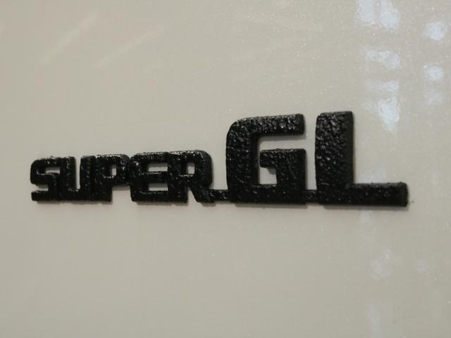 スーパーGL ダークプライムII RE Classicフェイスキット/ダークブロンズ 16インチAWオープンカントリータイヤ/各所ラプター塗装/テールランプスモーク塗装/ナビ/ETC/USBポート/Ver4/サブバッテリー/外部充電(56枚目)