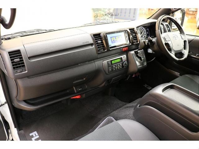 スーパーGL ダークプライムII パールエディション/オーバーフェンダー/SD-618インチアルミホイール/TOYOH30タイヤ/1.5インチローダウン施工/ヴァレンティ― シグマレッドテールランプ/カロッツェリア7インチナビ/ETC(16枚目)