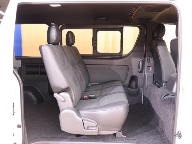 スーパーGL ダークプライムII パールエディション/オーバーフェンダー/SD-618インチアルミホイール/TOYOH30タイヤ/1.5インチローダウン施工/ヴァレンティ― シグマレッドテールランプ/カロッツェリア7インチナビ/ETC(18枚目)