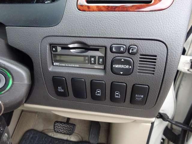 アルファードＶ ＭＺ　４ＷＤ　ＨＤＤナビ　フルセグＴＶ　バックカメラ　電動カーテン付き　ＥＴＣ　アルミホイール　キーレスエントリー　記録簿　ＨＩＤヘッドライト　運転席・助手席エアバック　ＡＢＳ（26枚目）