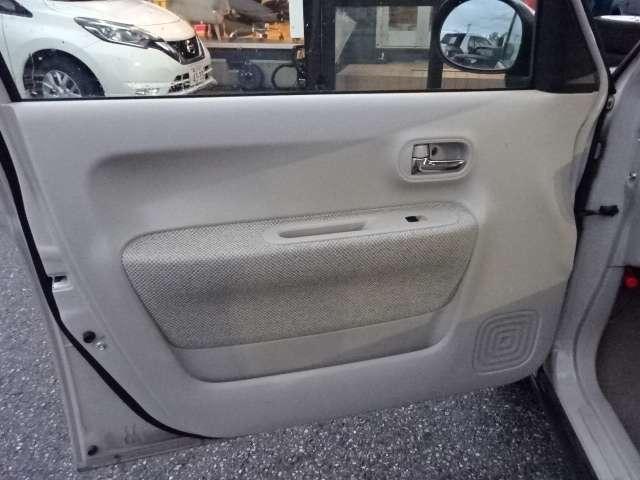 アルトラパン X 頸部衝撃緩和ヘッドレスト バックカメラ アイドリングストップ キーレスエントリー スマートキー ベンチシート 衝突被害軽減システム メモリーナビ フルセグTV ETC(20枚目)