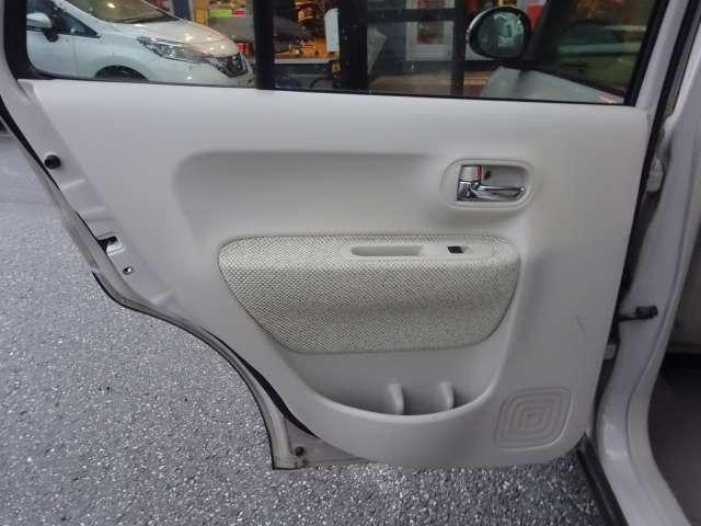 アルトラパン X 頸部衝撃緩和ヘッドレスト バックカメラ アイドリングストップ キーレスエントリー スマートキー ベンチシート 衝突被害軽減システム メモリーナビ フルセグTV ETC(21枚目)