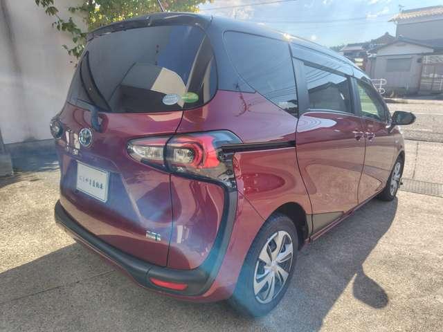 シエンタ ハイブリッドＧ　クエロ　ユーザー買取車　シートヒーター　ステアリングヒーター　全方位カメラ（5枚目）