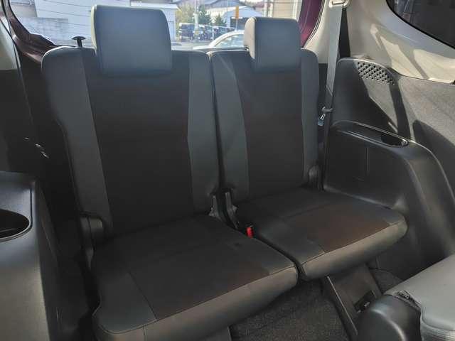 シエンタ ハイブリッドＧ　クエロ　ユーザー買取車　シートヒーター　ステアリングヒーター　全方位カメラ（18枚目）