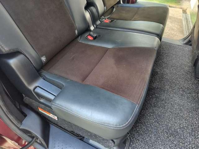 シエンタ ハイブリッドＧ　クエロ　ユーザー買取車　シートヒーター　ステアリングヒーター　全方位カメラ（19枚目）