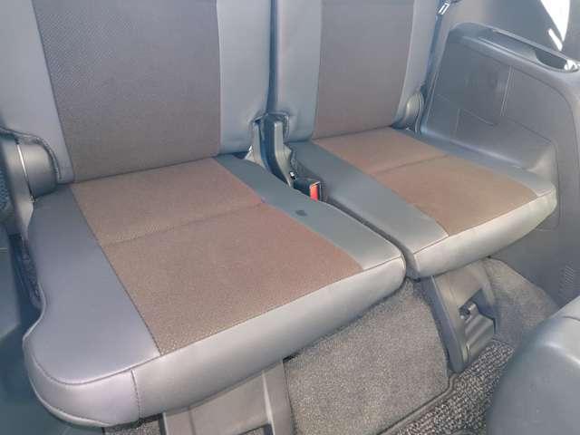 シエンタ ハイブリッドＧ　クエロ　ユーザー買取車　シートヒーター　ステアリングヒーター　全方位カメラ（23枚目）