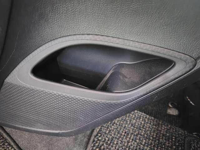 シエンタ ハイブリッドＧ　クエロ　ユーザー買取車　シートヒーター　ステアリングヒーター　全方位カメラ（32枚目）