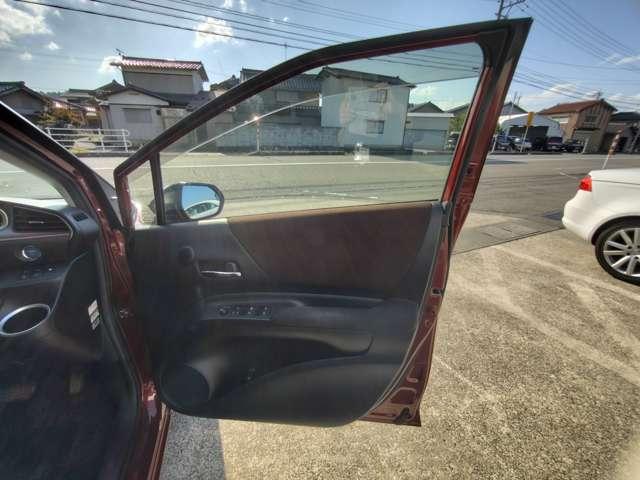 シエンタ ハイブリッドＧ　クエロ　ユーザー買取車　シートヒーター　ステアリングヒーター　全方位カメラ（34枚目）